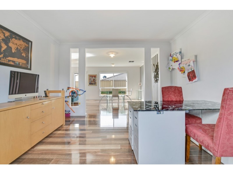 26 Arkle Place, Woodcroft SA 5162