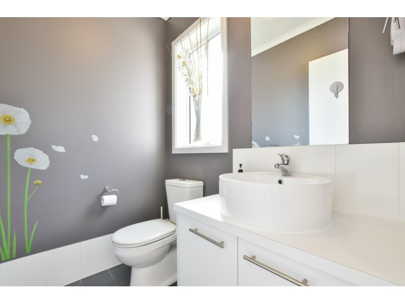 26 Arkle Place, Woodcroft SA 5162