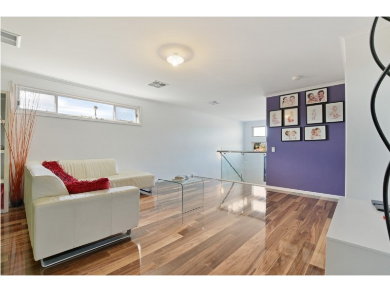 26 Arkle Place, Woodcroft SA 5162