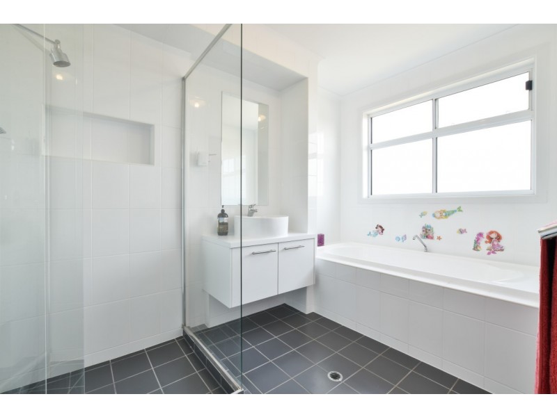 26 Arkle Place, Woodcroft SA 5162