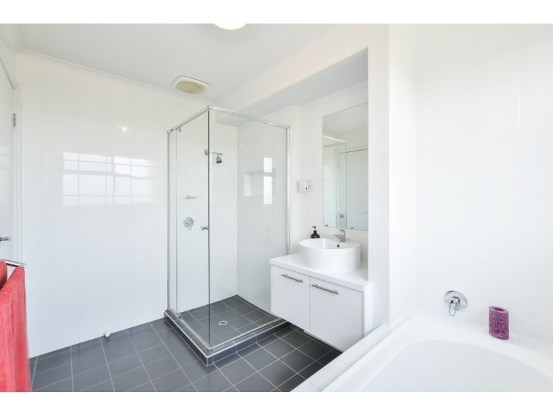 26 Arkle Place, Woodcroft SA 5162