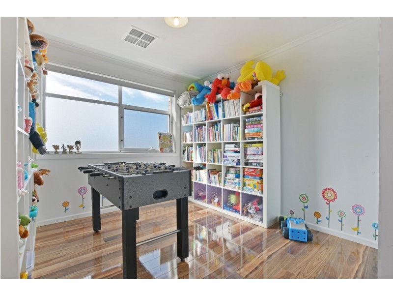 26 Arkle Place, Woodcroft SA 5162