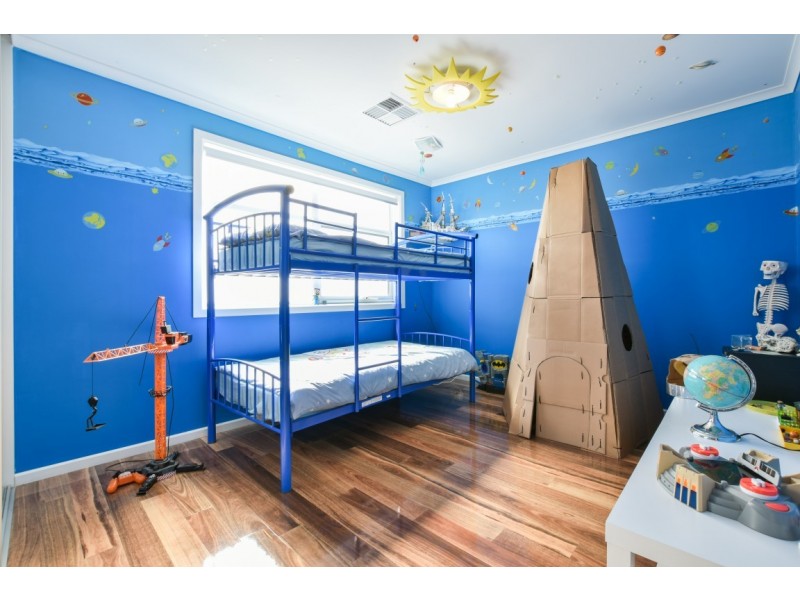 26 Arkle Place, Woodcroft SA 5162