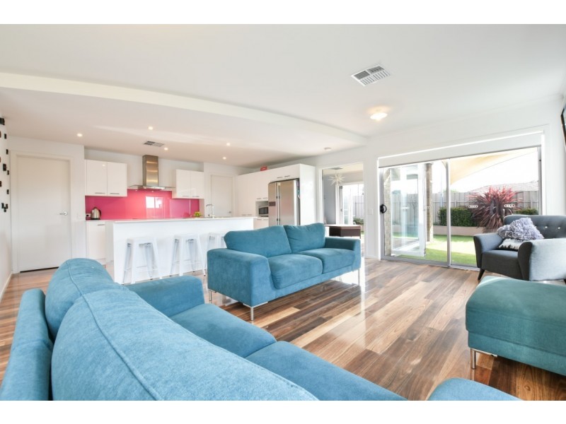 26 Arkle Place, Woodcroft SA 5162