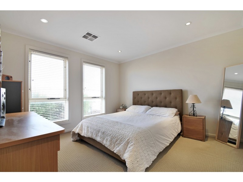 25 Orleans Avenue, Seaford Meadows SA 5169