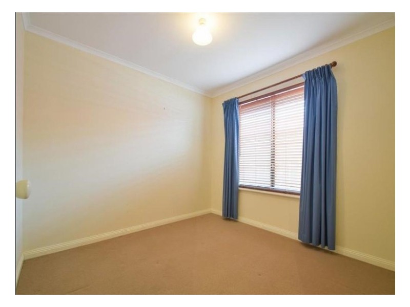 4 Jimmy Watson Drive, Woodcroft SA 5162