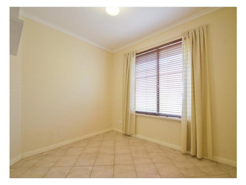 4 Jimmy Watson Drive, Woodcroft SA 5162