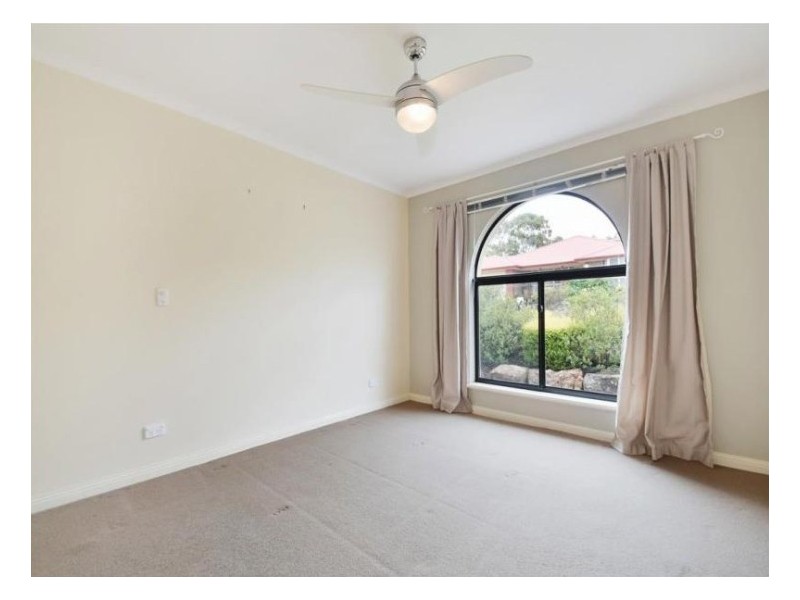 4 Jimmy Watson Drive, Woodcroft SA 5162