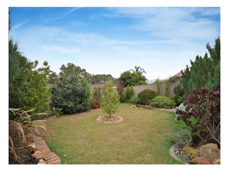 4 Jimmy Watson Drive, Woodcroft SA 5162