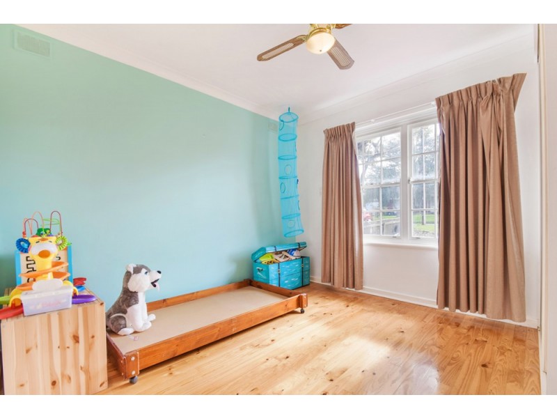 24 Crittenden Road, Morphett Vale SA 5162