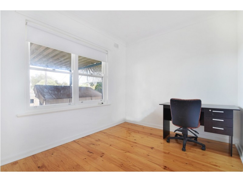 24 Crittenden Road, Morphett Vale SA 5162