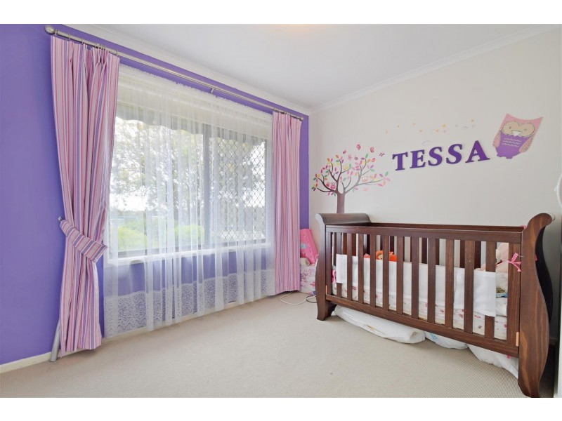 22 French Crescent, Trott Park SA 5158