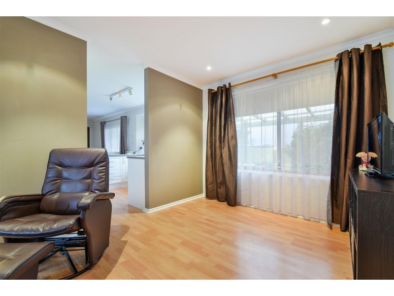 22 French Crescent, Trott Park SA 5158
