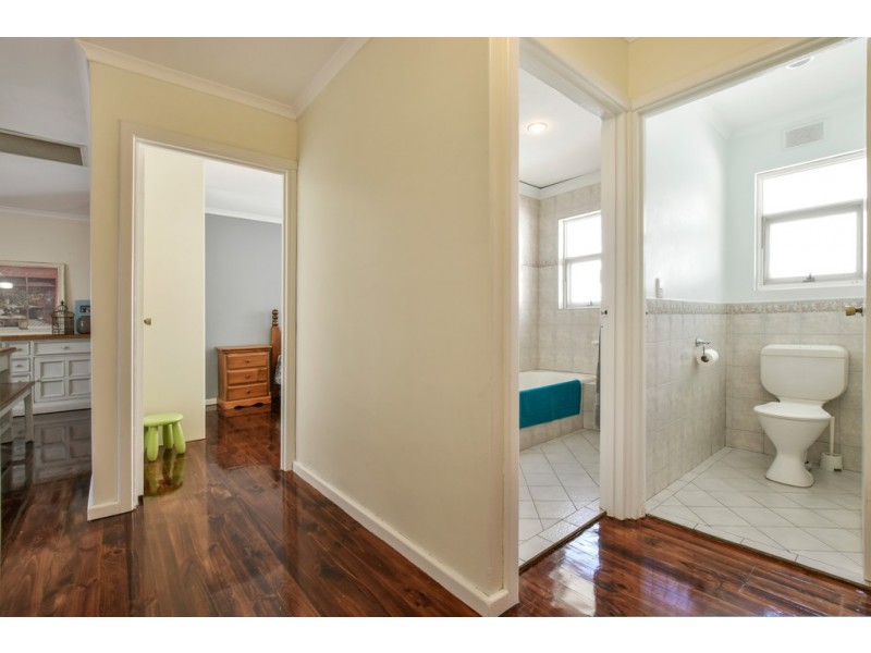 1 Richardson Crescent, Morphett Vale SA 5162