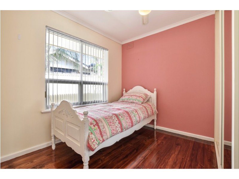 1 Richardson Crescent, Morphett Vale SA 5162