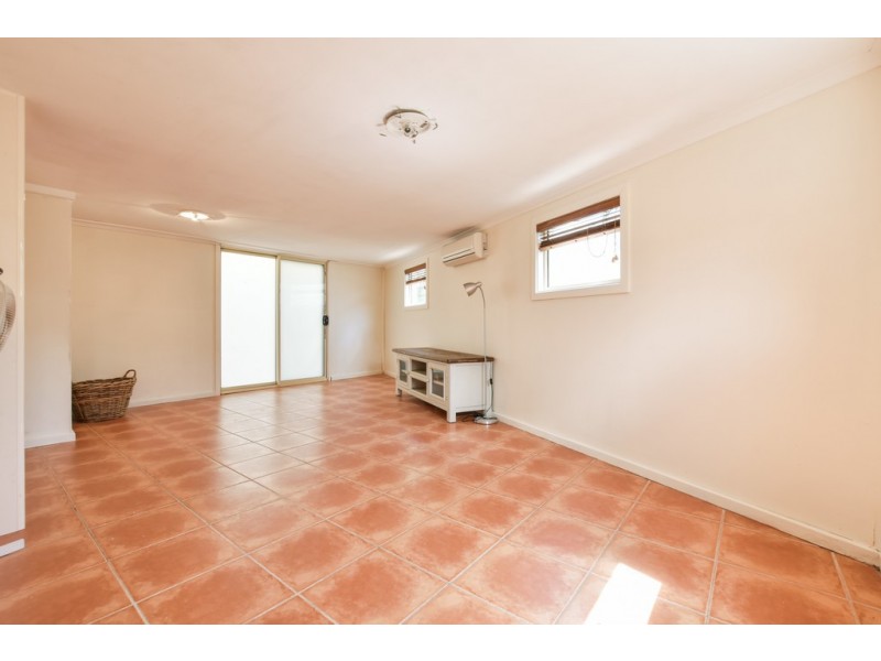 1 Richardson Crescent, Morphett Vale SA 5162