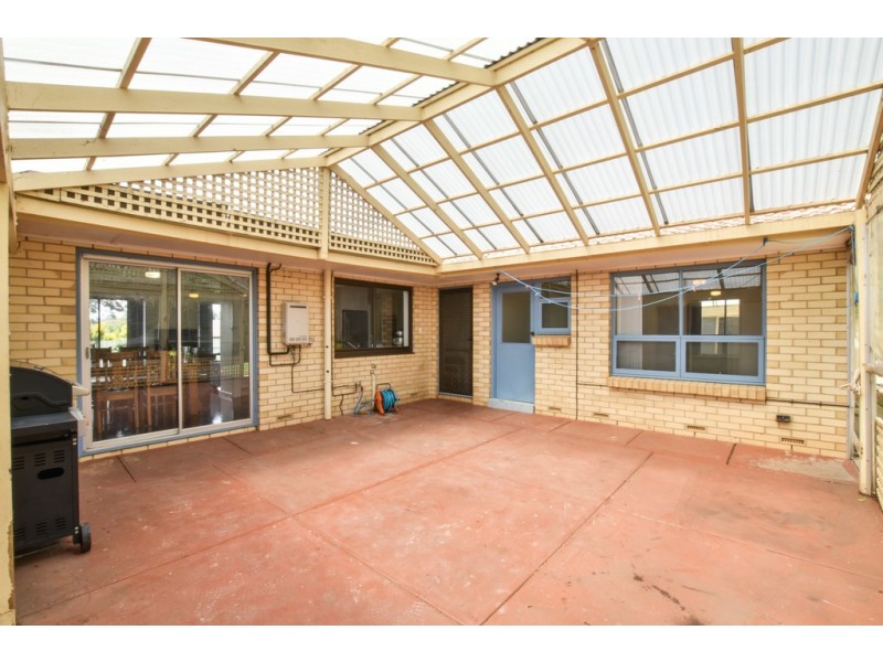 1 Richardson Crescent, Morphett Vale SA 5162