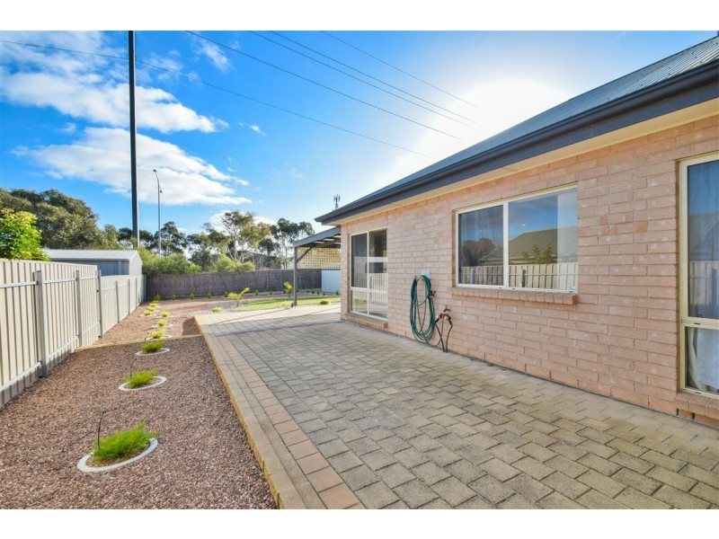 9 Hereford Lane, Woodcroft SA 5162