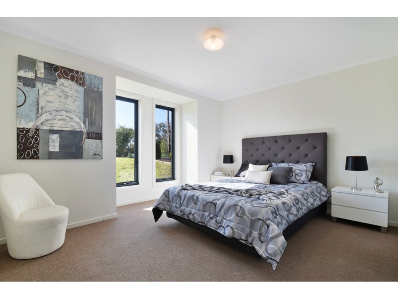 47 Greenhills Road, Victor Harbor SA 5211