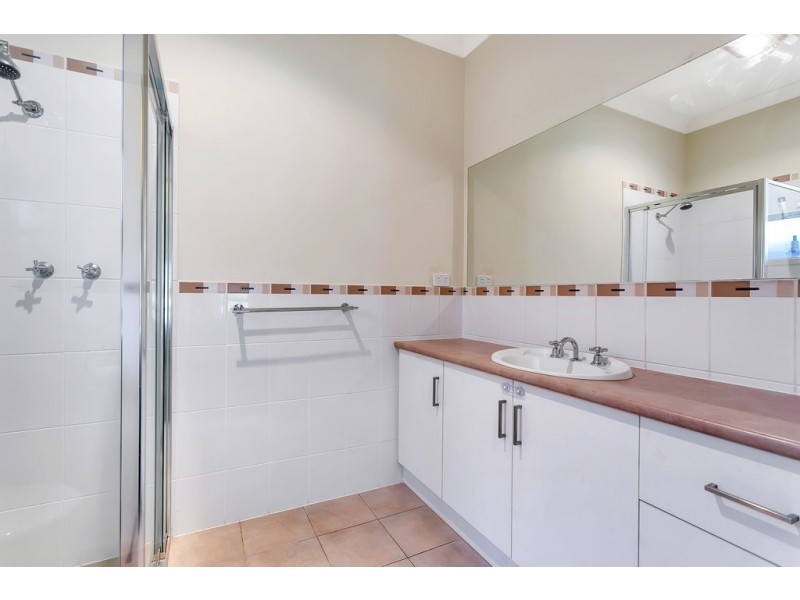 25a Sutton Avenue, Seacombe Gardens SA 5047