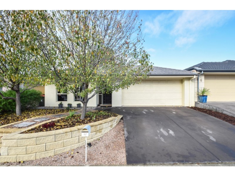 17 Kakadu Drive, Morphett Vale SA 5162