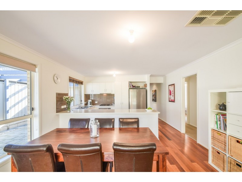 17 Kakadu Drive, Morphett Vale SA 5162