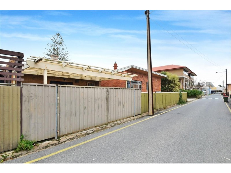 13 Gordon Street, Glenelg SA 5045