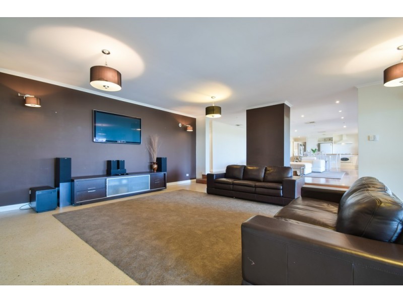 54 Clarendon Road, Chandlers Hill SA 5159