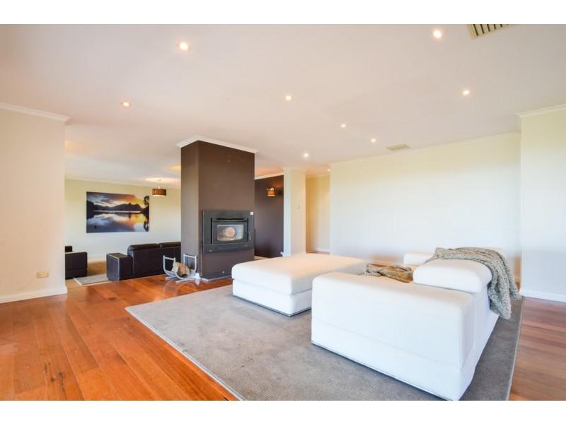 54 Clarendon Road, Chandlers Hill SA 5159