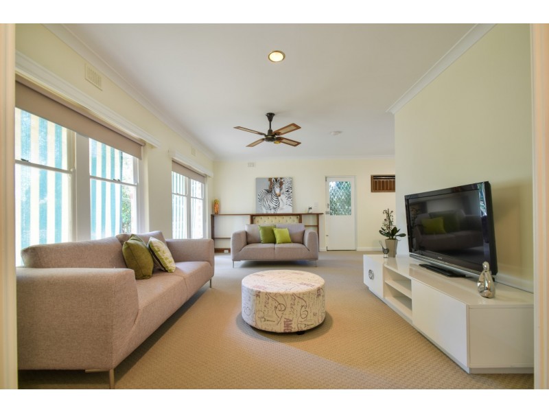 18 Laurence Street, South Plympton SA 5038