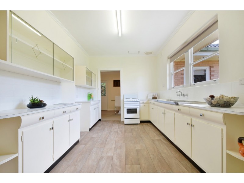 18 Laurence Street, South Plympton SA 5038