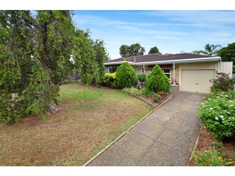 12 Nightingale Crescent, O’halloran Hill SA 5158