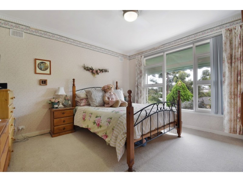 12 Nightingale Crescent, O’halloran Hill SA 5158