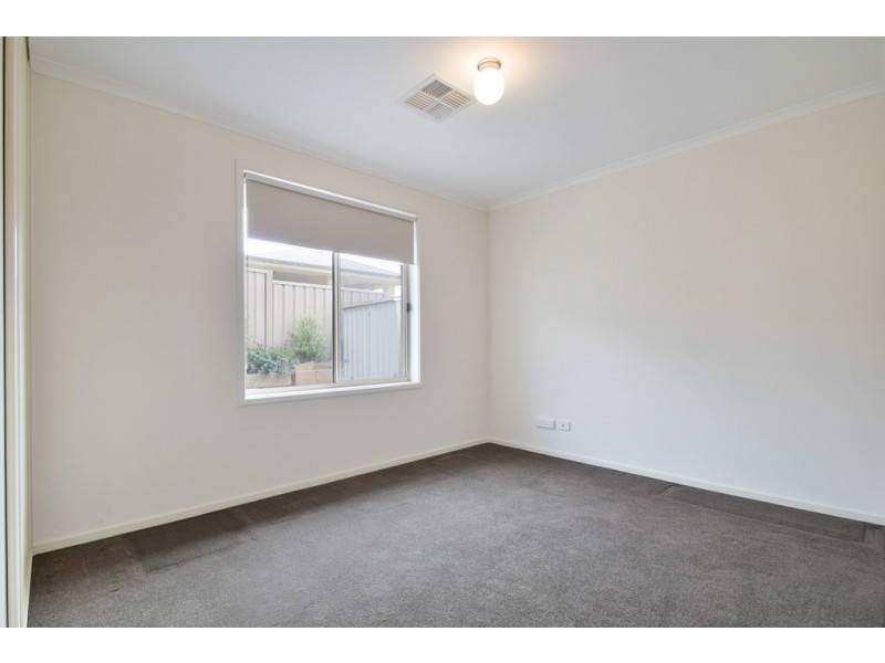 31 Manly Court, Seaford Rise SA 5169