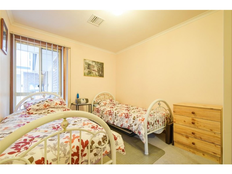 2 Mildara Close, Woodcroft SA 5162