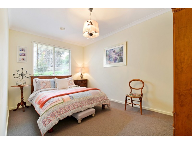 17 Charlson Rise, Happy Valley SA 5159