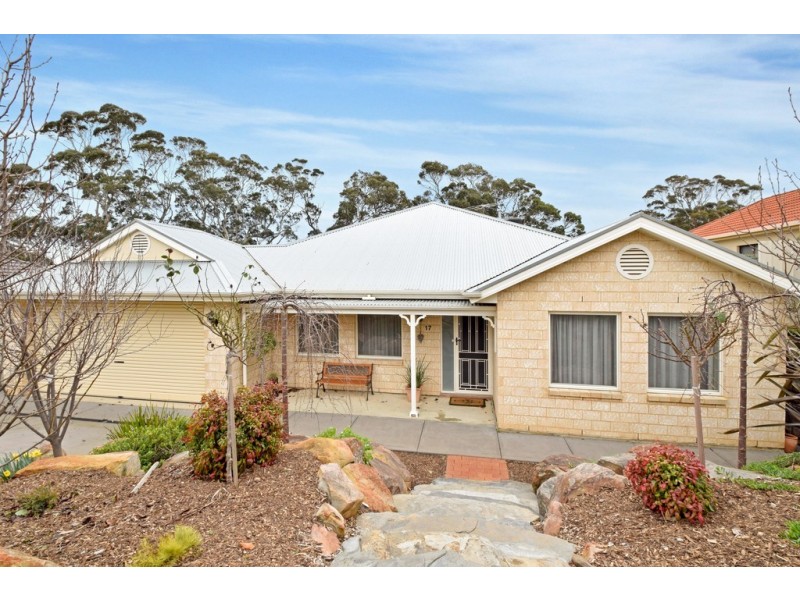 17 Charlson Rise, Happy Valley SA 5159