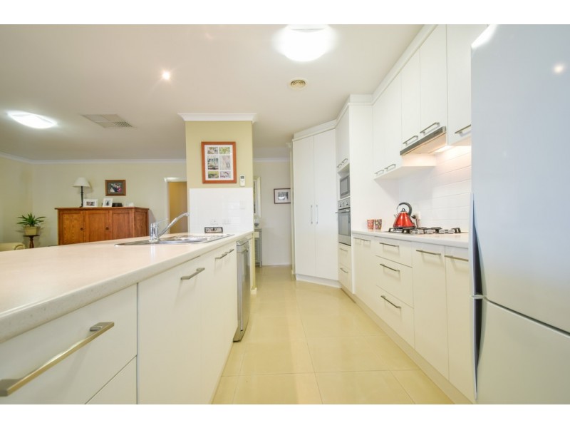 17 Charlson Rise, Happy Valley SA 5159