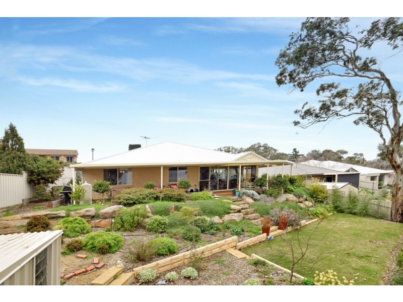 17 Charlson Rise, Happy Valley SA 5159
