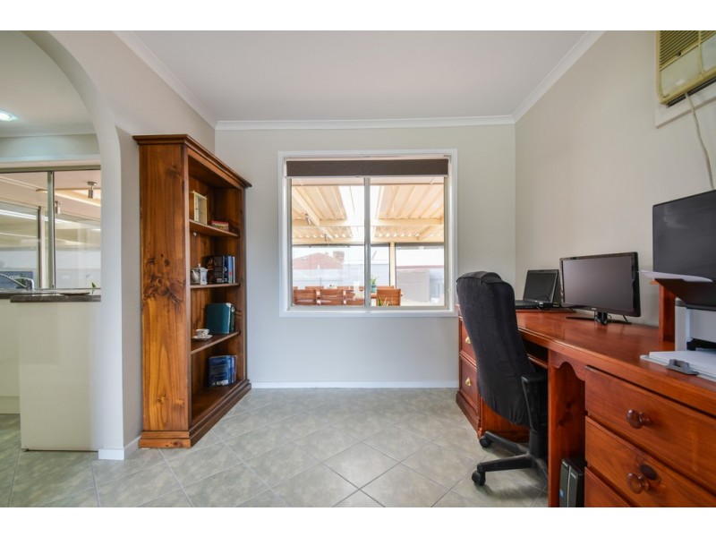 8 Heylen Court, Hackham SA 5163