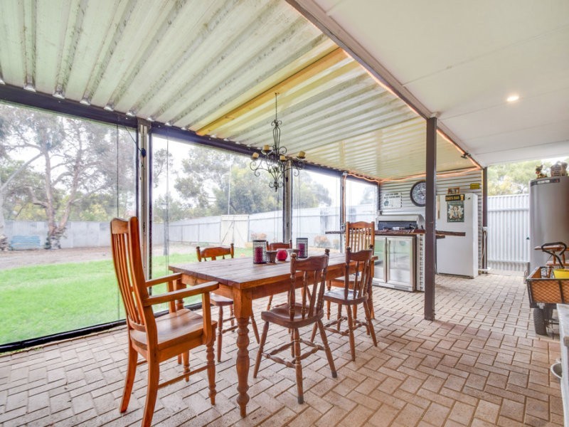 12 Conington Crescent, Morphett Vale SA 5162