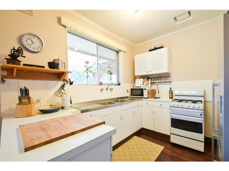 4 Jarrad Road, Happy Valley SA 5159
