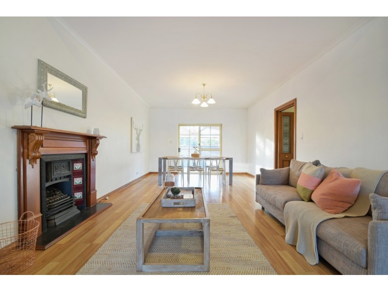 2 Bahamas Grove, West Lakes SA 5021