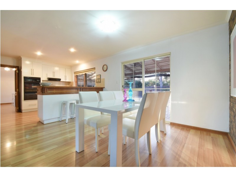 2 Bahamas Grove, West Lakes SA 5021