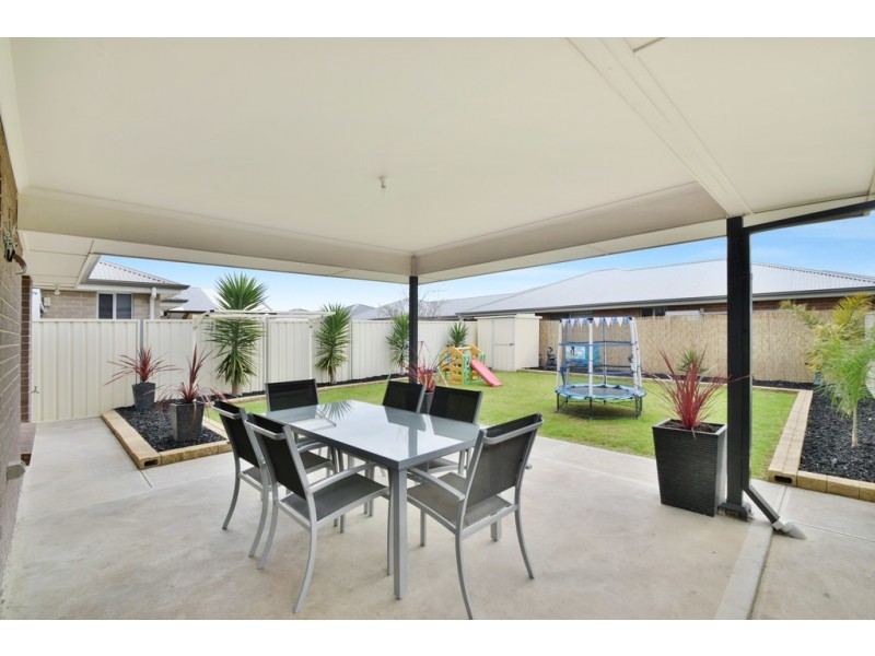 5 Karen Court, Morphett Vale SA 5162