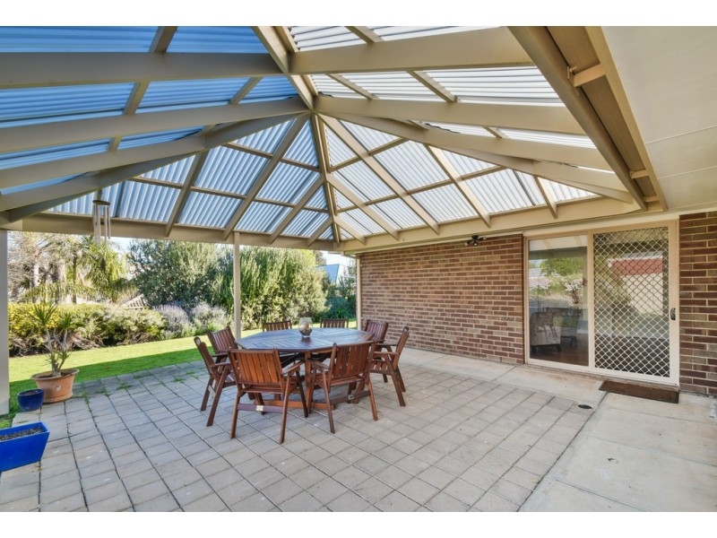 8 Oakbank Crescent, Sheidow Park SA 5158