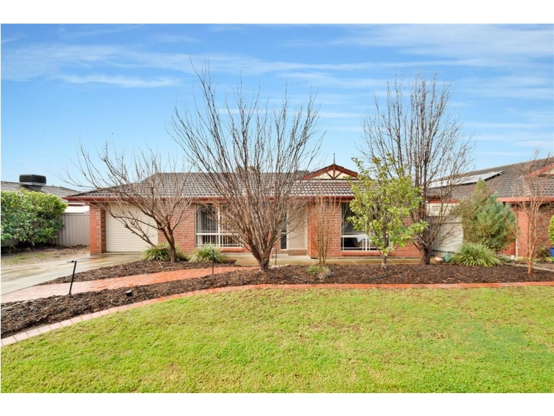 22 Simone Crescent, Morphett Vale SA 5162