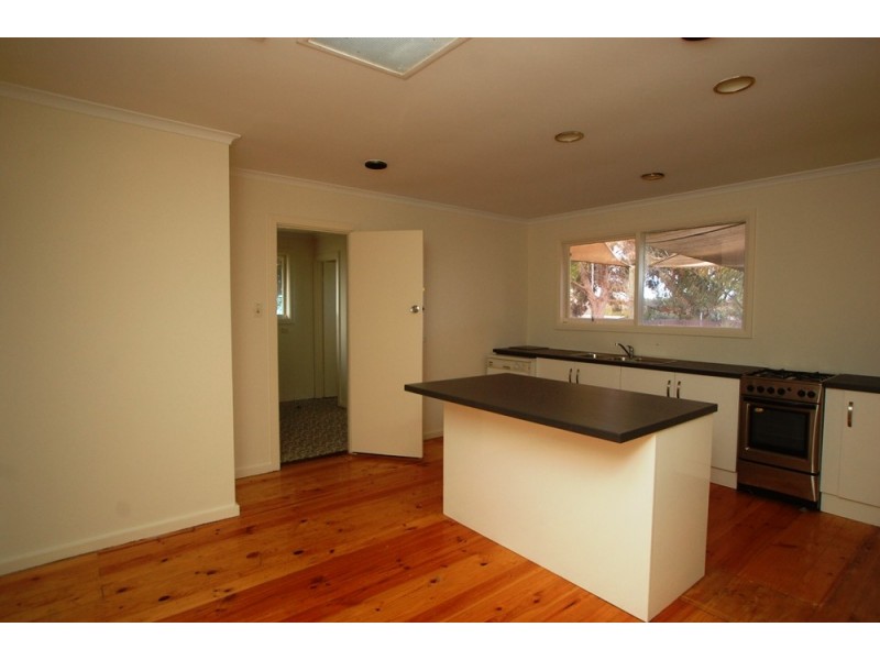 48 Tingira Avenue, O’sullivan Beach SA 5166