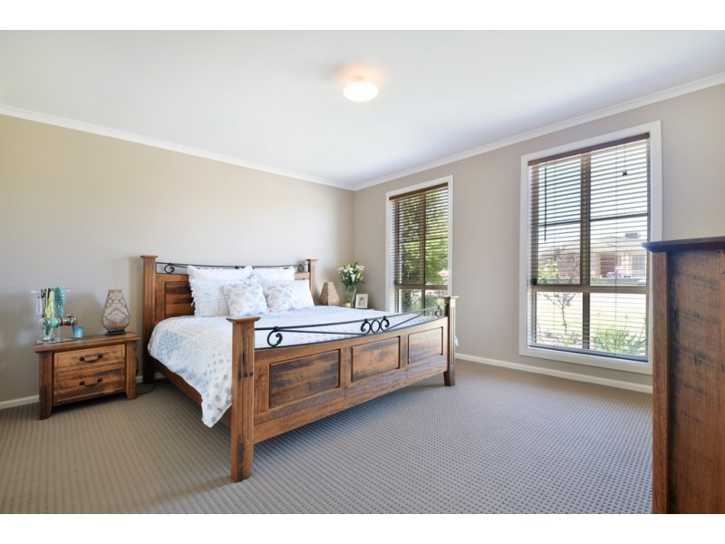 18 Barramundi Way, Aldinga Beach SA 5173