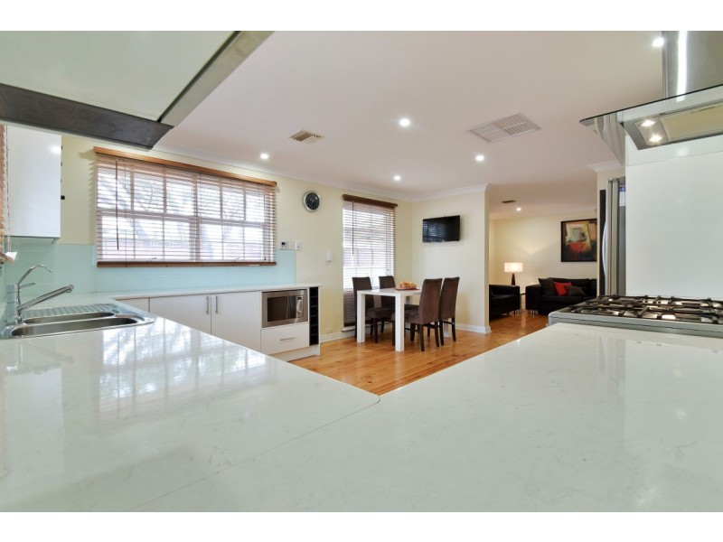 164 Black Road, Flagstaff Hill SA 5159